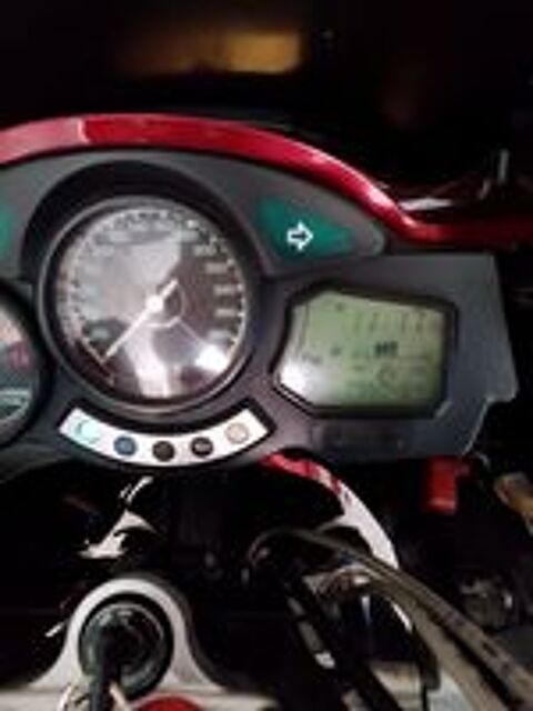 YAMAHA 2002 occasion 34500 B&eacute;ziers