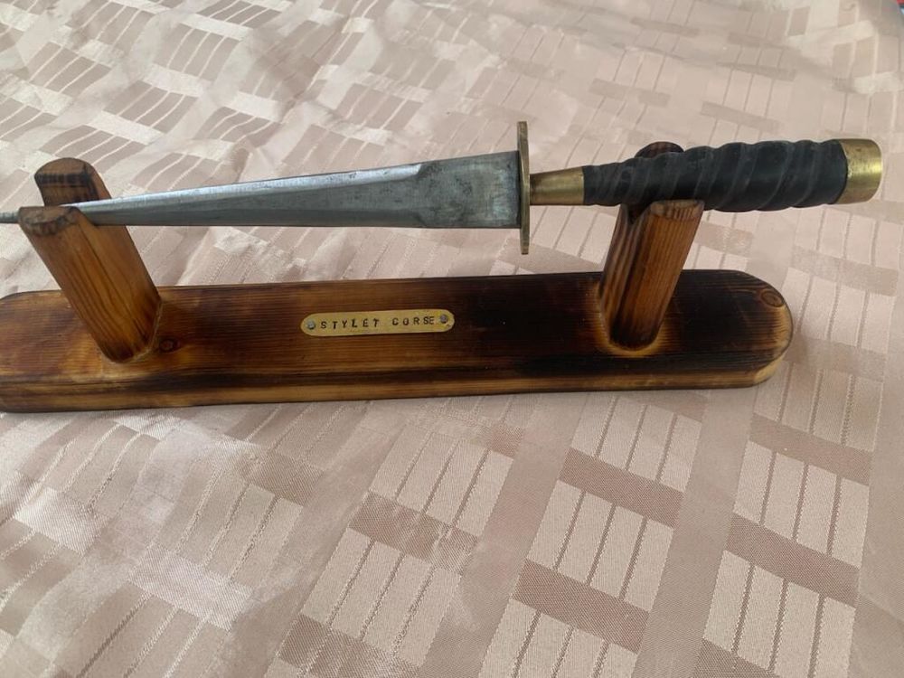 stylet corse de 28 cm 