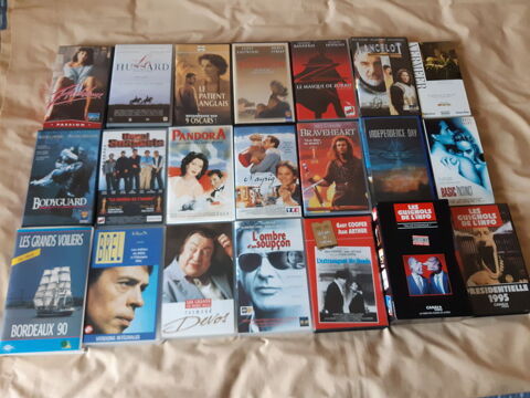 21 CASSETTES VIDEO VHS (FILMS) 30 Romainville (93)