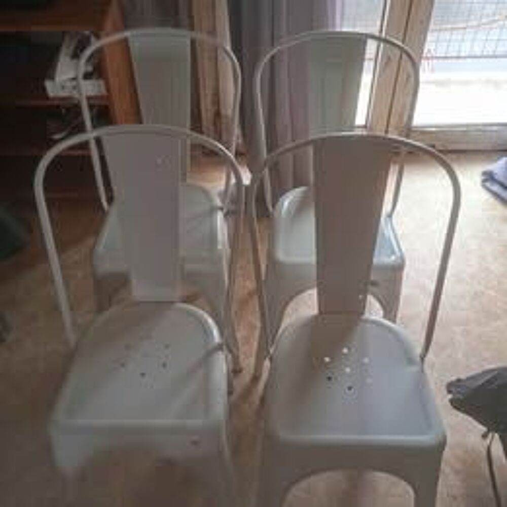 4 chaises blanches Décoration