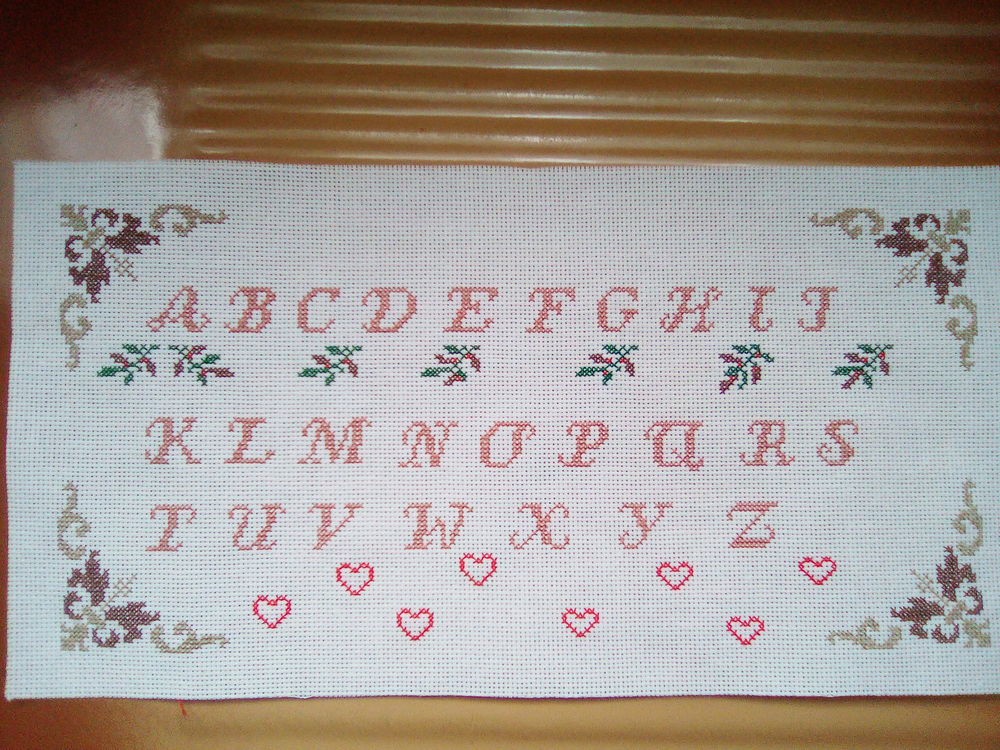 Broderie oiseau et message "Pace et Salute" et ben d'autres Décoration