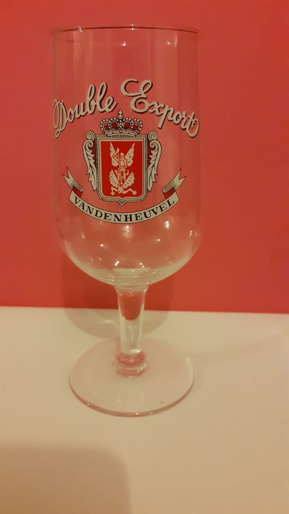 Un verre &agrave; bi&egrave;re Double Export Décoration