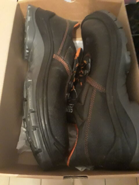 chaussure de securite taille 47 20 Augicourt (70)