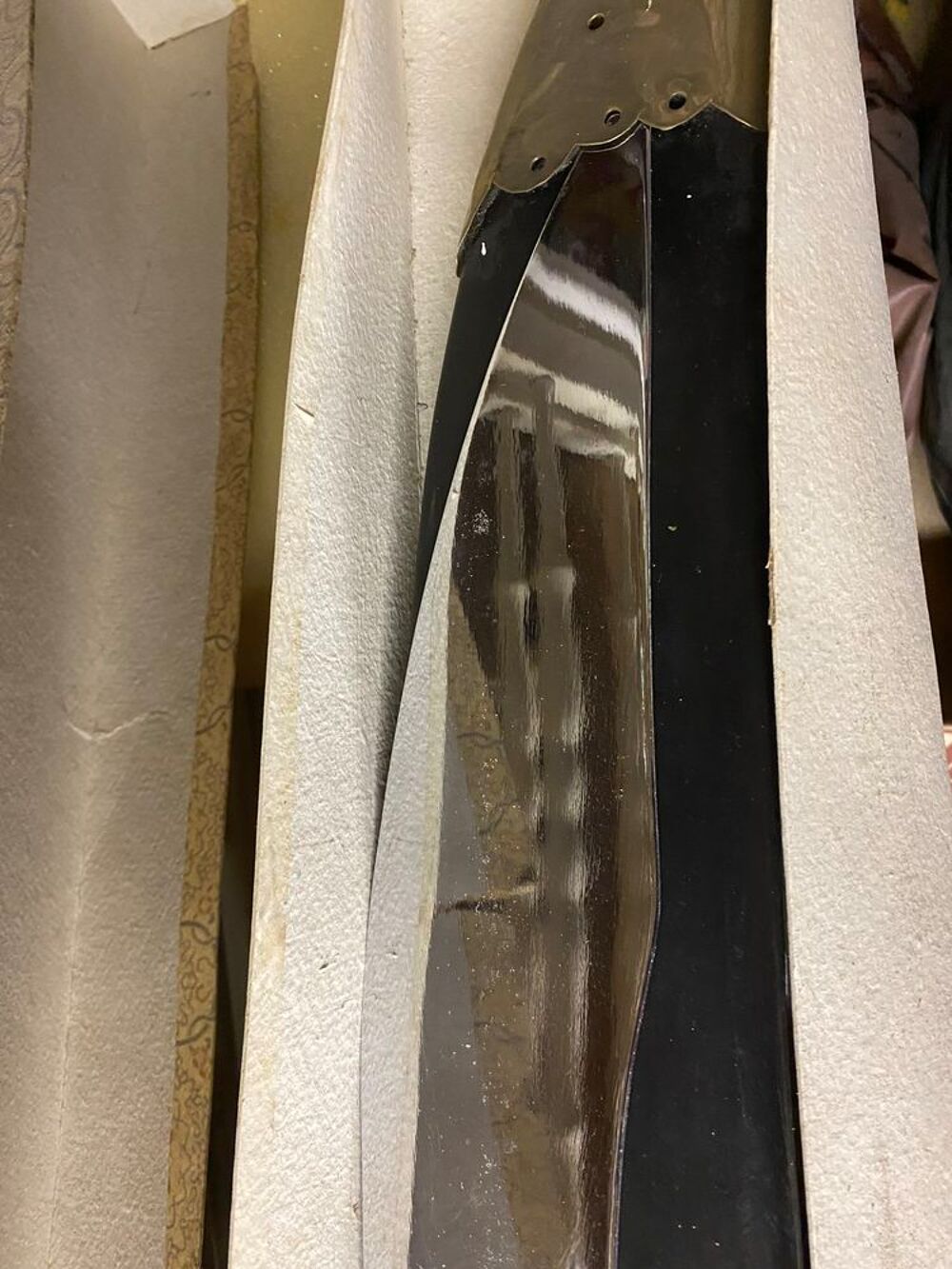 Sabre avec son fourreau neuf dans sa bo&icirc;te Décoration