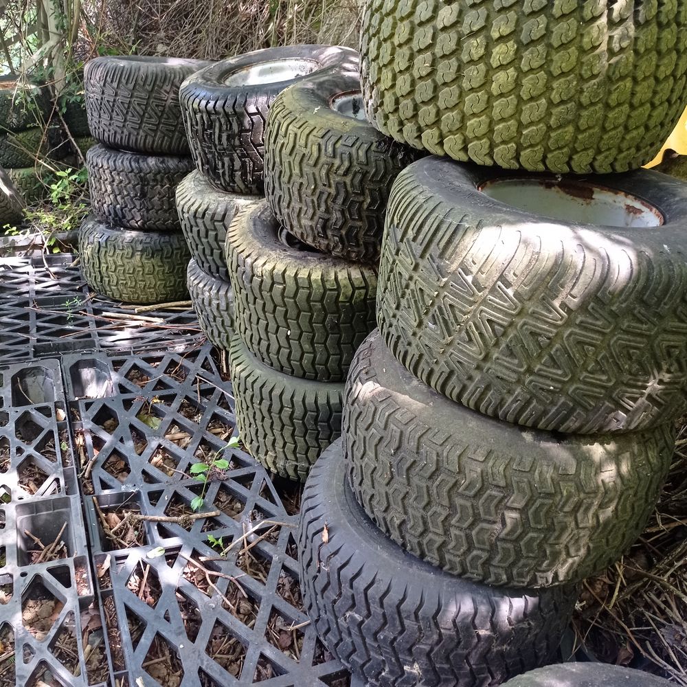 Roue tracteur arri&egrave;re 18 x950x8, prix 50� Jardin