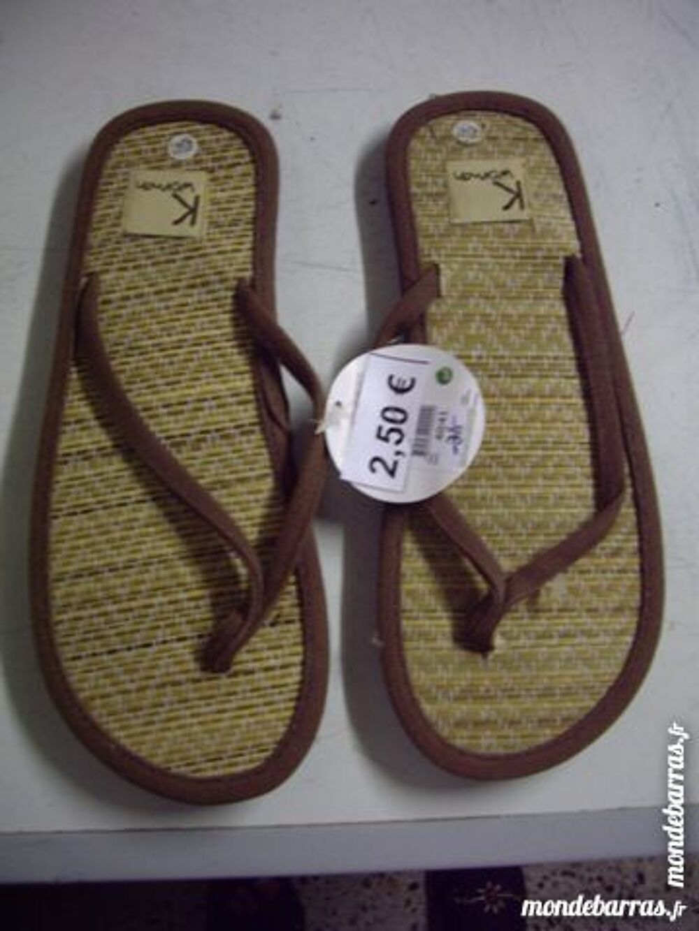 Tongs mixtes (homme et femme) pt 40/41 brun-neuves Chaussures