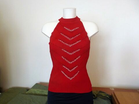 Top/ Tee Shirt Rouge Perles Blanches sans manches-Xin Shang 12 Paris 15 (75)