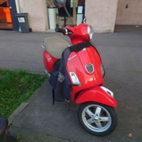 PIAGGIO 2013 occasion 92400 Courbevoie