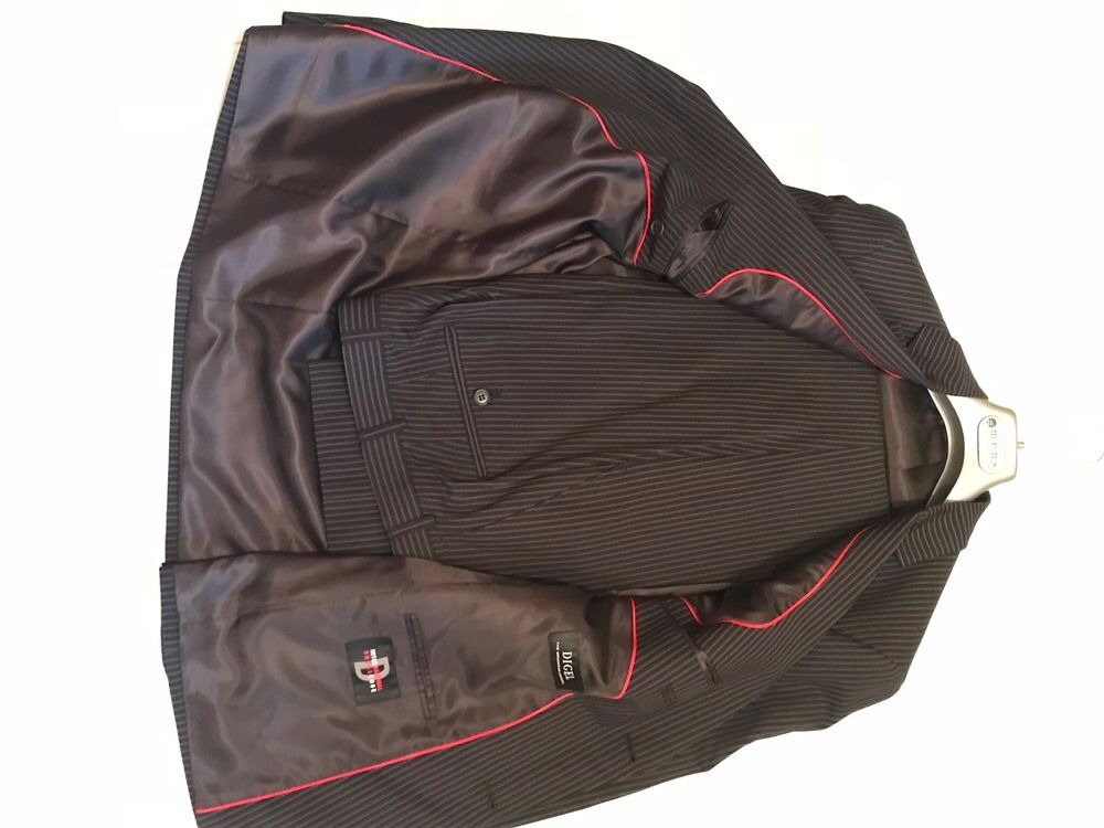 costume digel noir rayures blanches Vêtements
