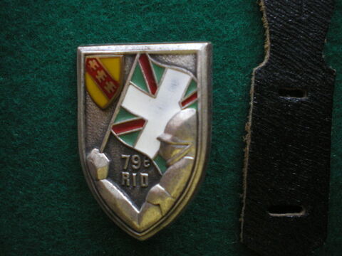 Insigne d'Infanterie -79° Régiment 'Infanterie Divisionnaire 12 Caen (14)