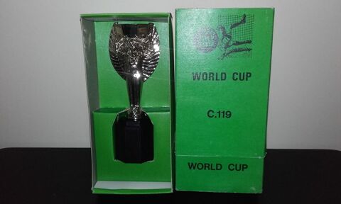 Subbuteo - World Cup / Coupe du Monde (C119) 50 Angers (49)