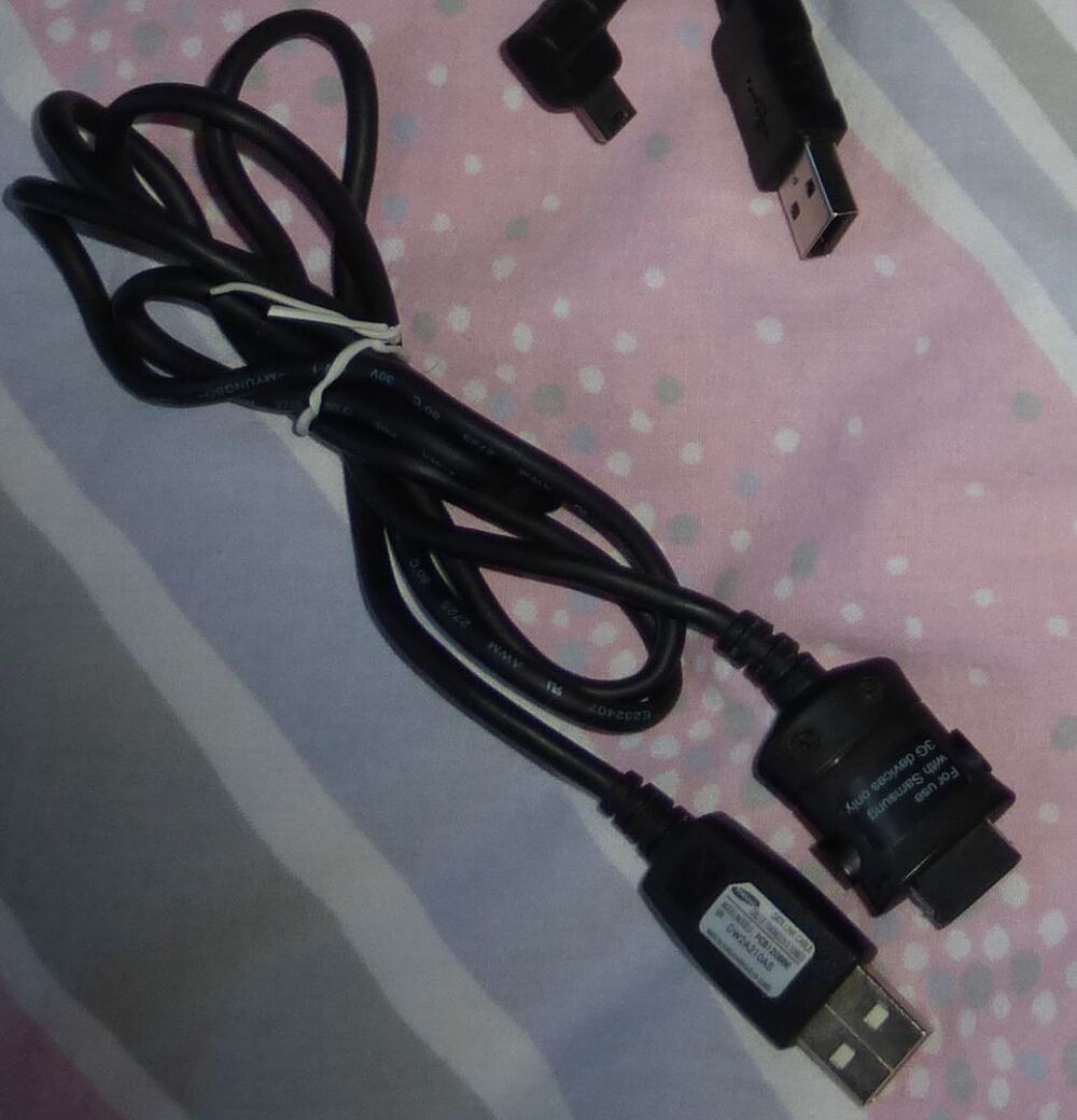 ACCESSOIRE POUR PORTABLE SAMSUNG Téléphones et tablettes