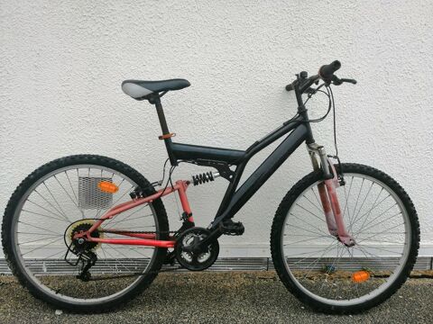 VTT 26  suspendu  55 Notre-Dame-de-Monts (85)