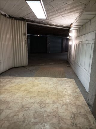  Parking / Garage  louer 18 m
