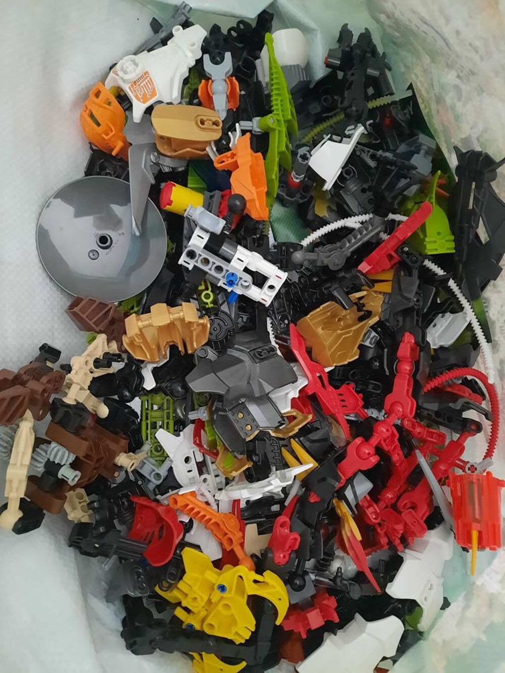 Gros lot Lego Bionicle + 2 autres constructions Lego Jeux / jouets