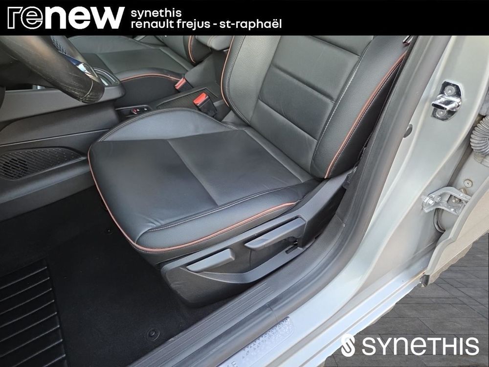 Clio V Clio E-Tech 140 Initiale Paris 2020 occasion 83600 Fr&eacute;jus