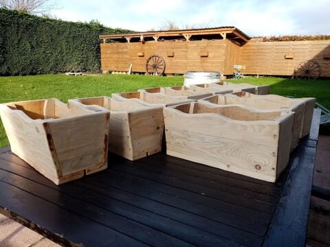 Jardini�res artisanales en bois. 8 Belgique (59)