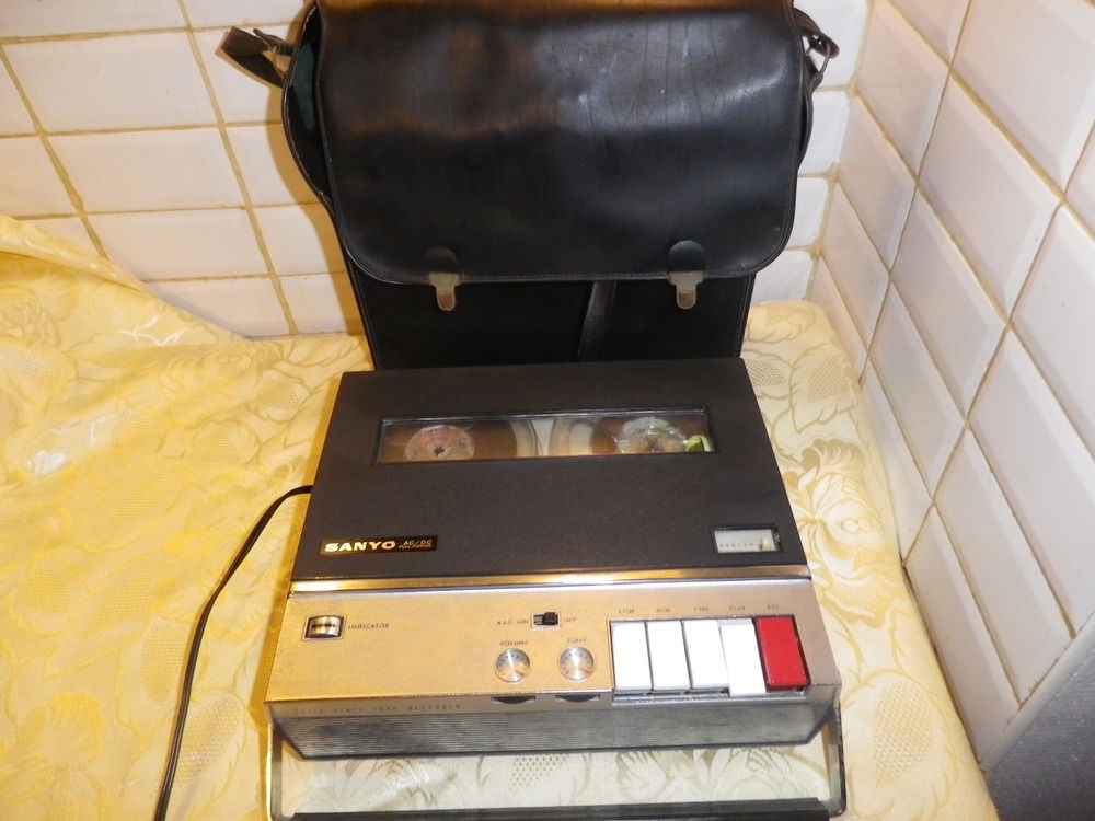 Magn&eacute;tophone a bande sanyo MR-111 Audio et hifi