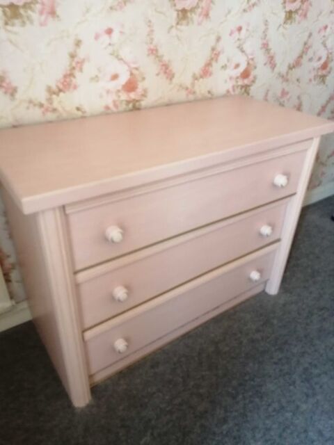 lot de 2 commodes chambre rose. 60 Nmes (30)