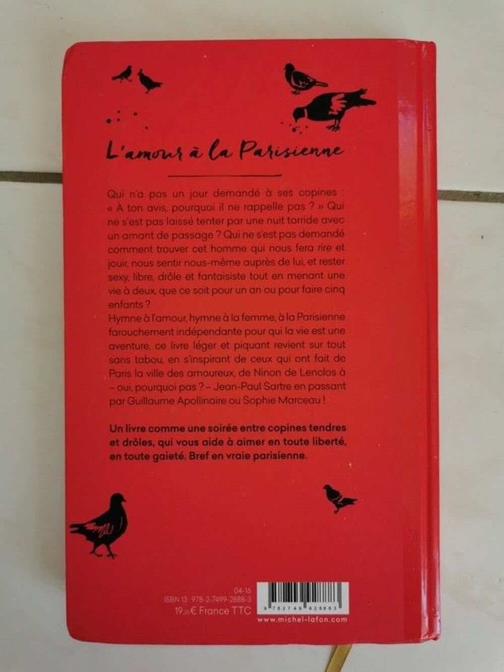 Livre &quot;L'amour &agrave; la parisienne&quot; - 3,00  Livres et BD