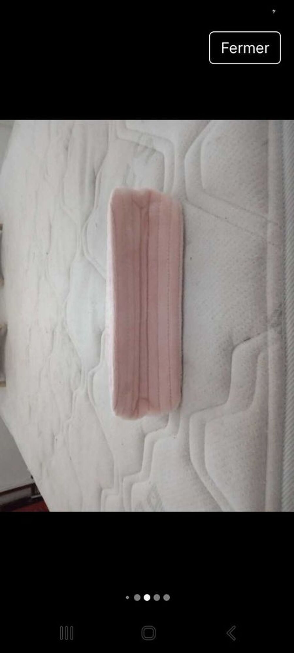 sacoche maquillage guerlain couleur rose / p&ecirc;che Maroquinerie
