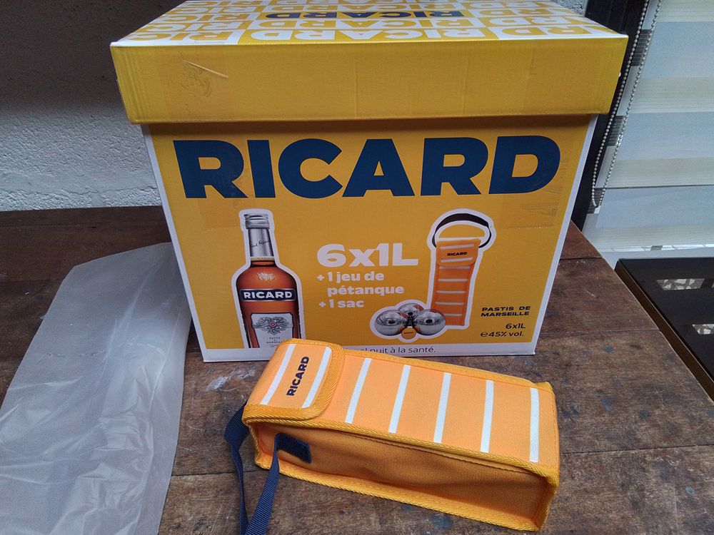 Boules de p&eacute;tanque Ricard 