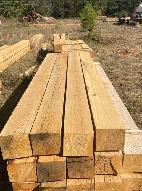 Poutre / Charpente en Chne
67 Chtel-Censoir (89)