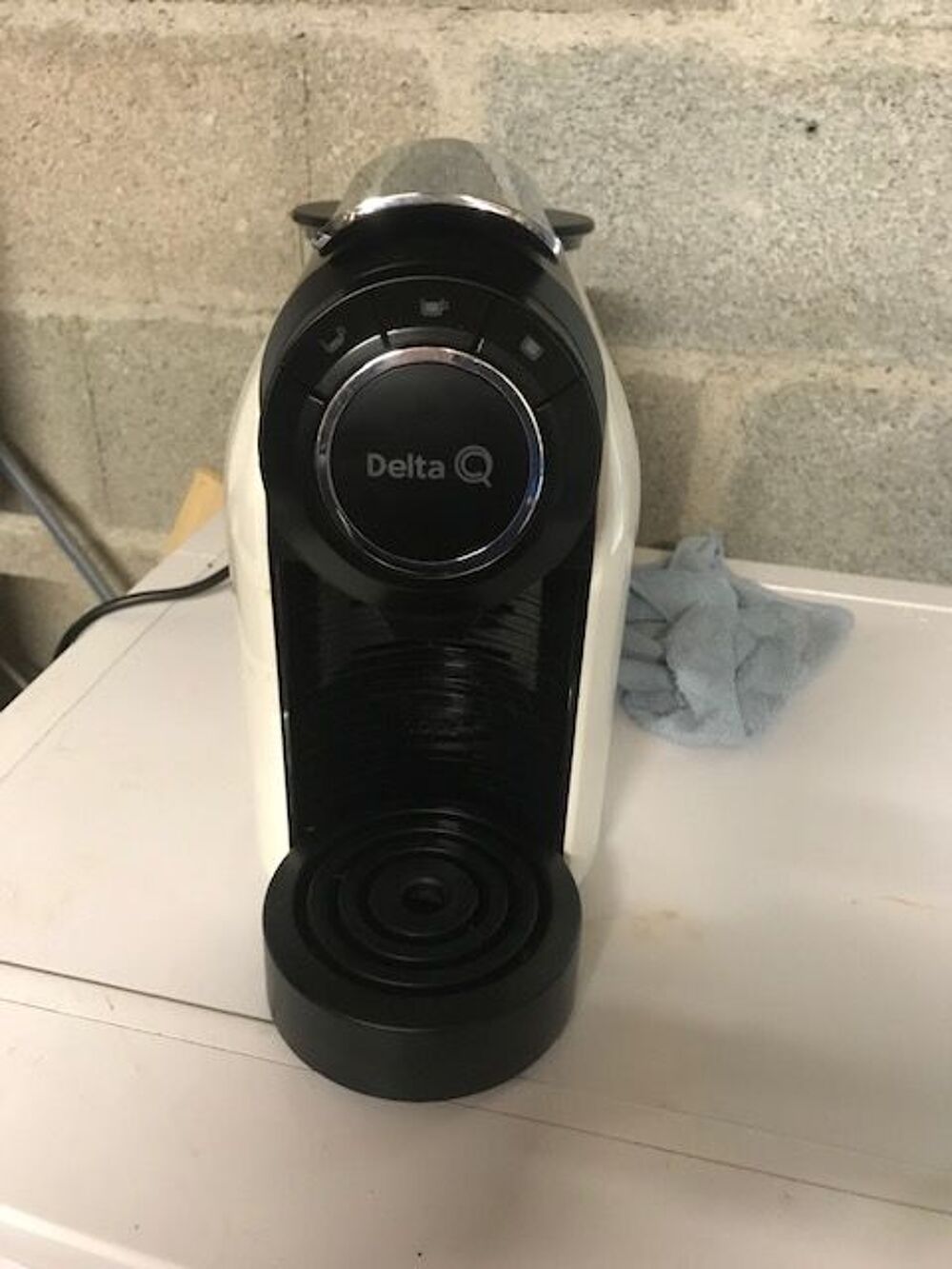 cafeti&egrave;re DELTA.ENCORE DANS SON EMBALLAGE.cafeti&egrave;re CAPSULE Electroménager