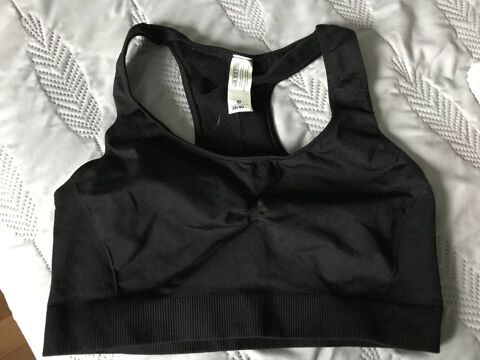 BRASSIERE DE SPORT NOIRE  T. 38/40 ou M 7 Saint-Genis-Laval (69)