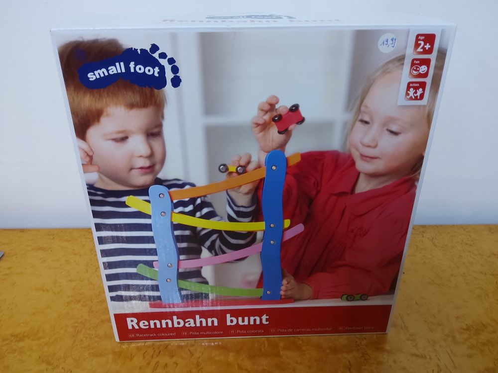 Circuit 4 voitures neuf de la marque Small Foot Jeux / jouets