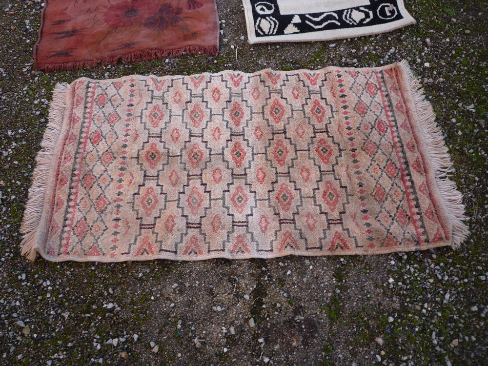 Carpette/tapis
blanc 107cm x 59cm
g&eacute;om&eacute;trique Décoration