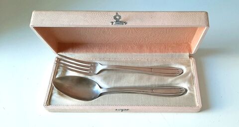 Couverts en mtal argent en crin..Poinon 60.Bon tat. 4 Fontenay-sous-Bois (94)