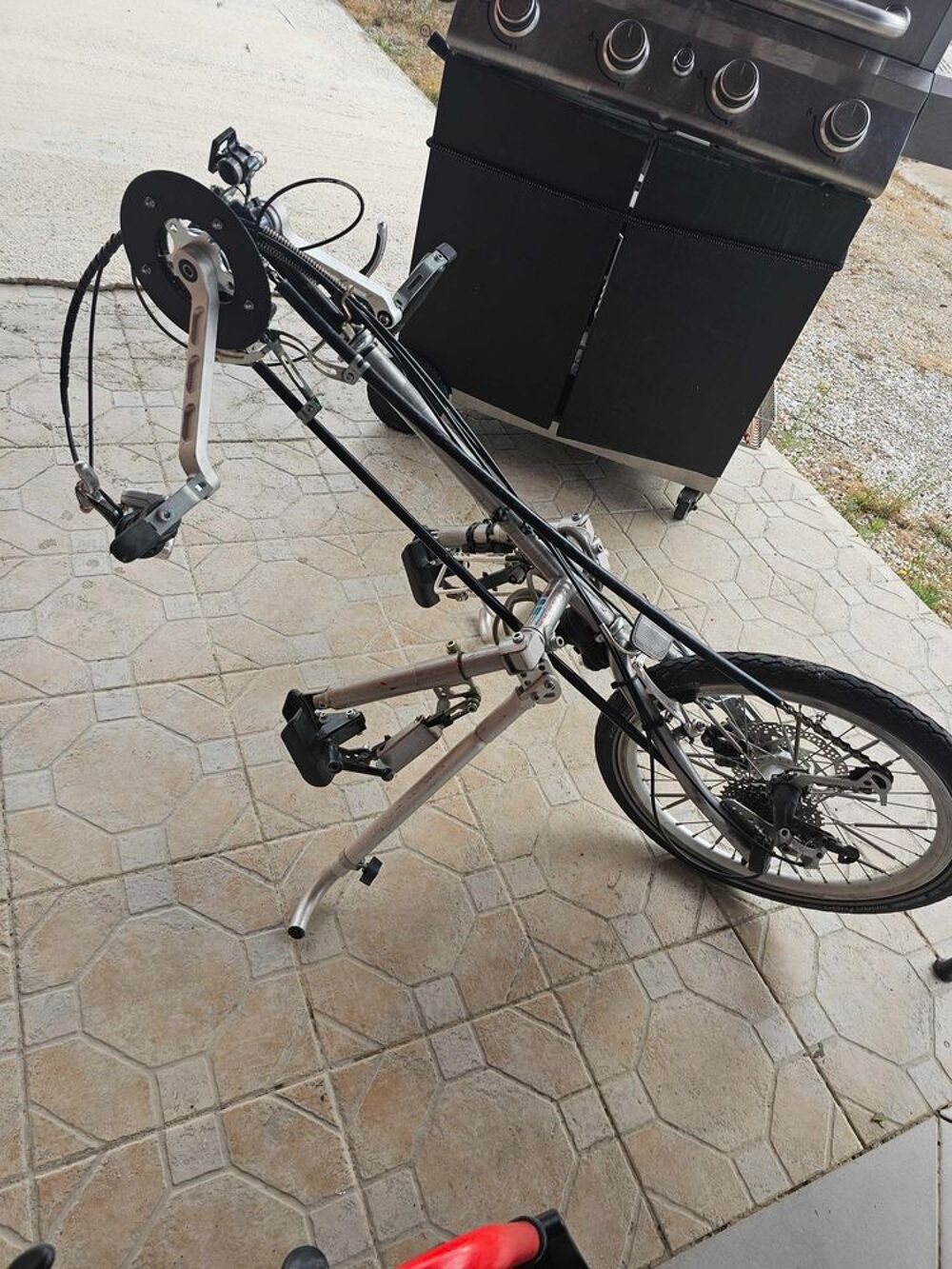 fauteuil roulant pliable avec roue v&eacute;lo qui s'adapte Vélos