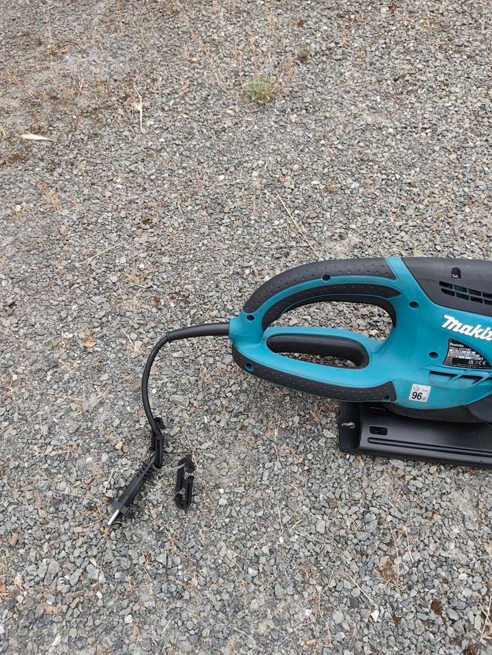 Taille Haies &eacute;lectrique Makita Coupe 75 cm Jardin