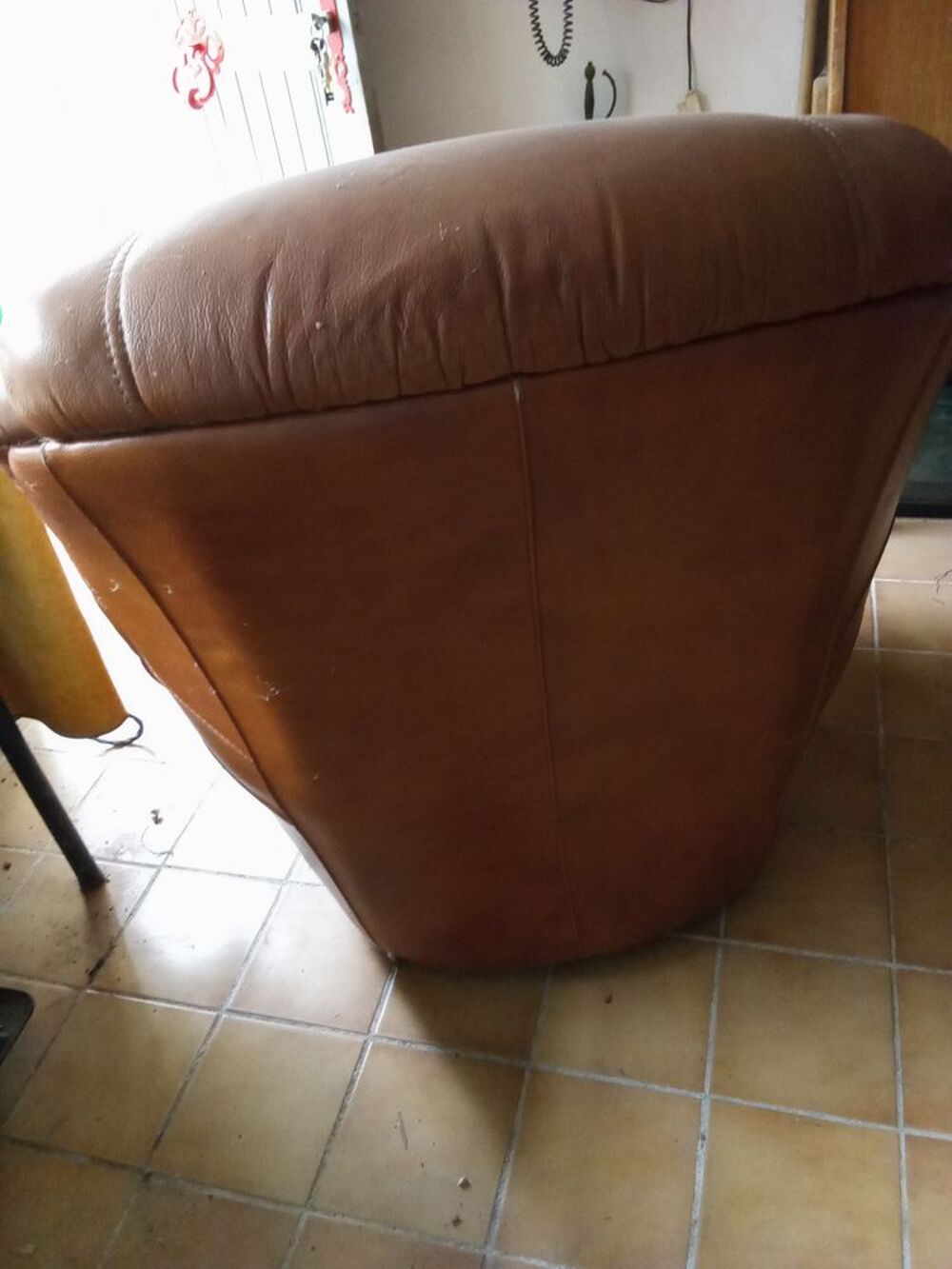 Fauteuil cuir 
Meubles