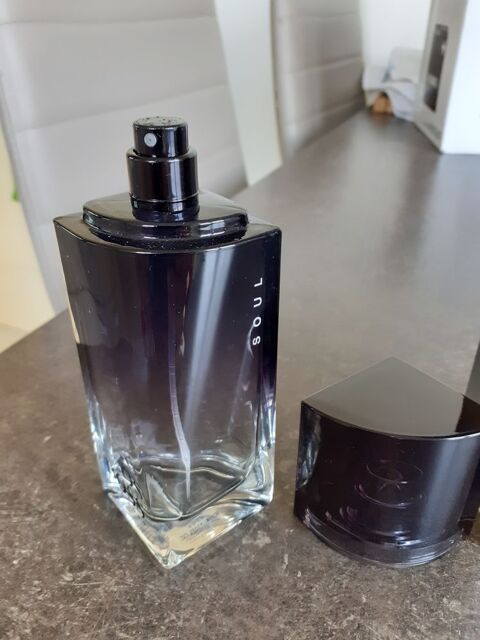 flacon parfum vide Hugo Boss 90 ml 2 Noyers-Bocage (14)