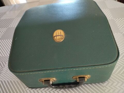 MACHINE A ECRIRE 70 Le Cr�s (34)