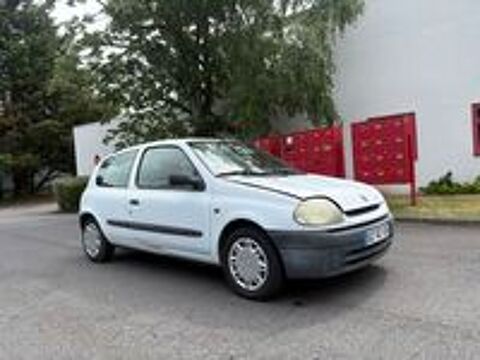Clio II CLIO SOCIETE 1.9 D - 55 2000 occasion 95610 &Eacute;ragny