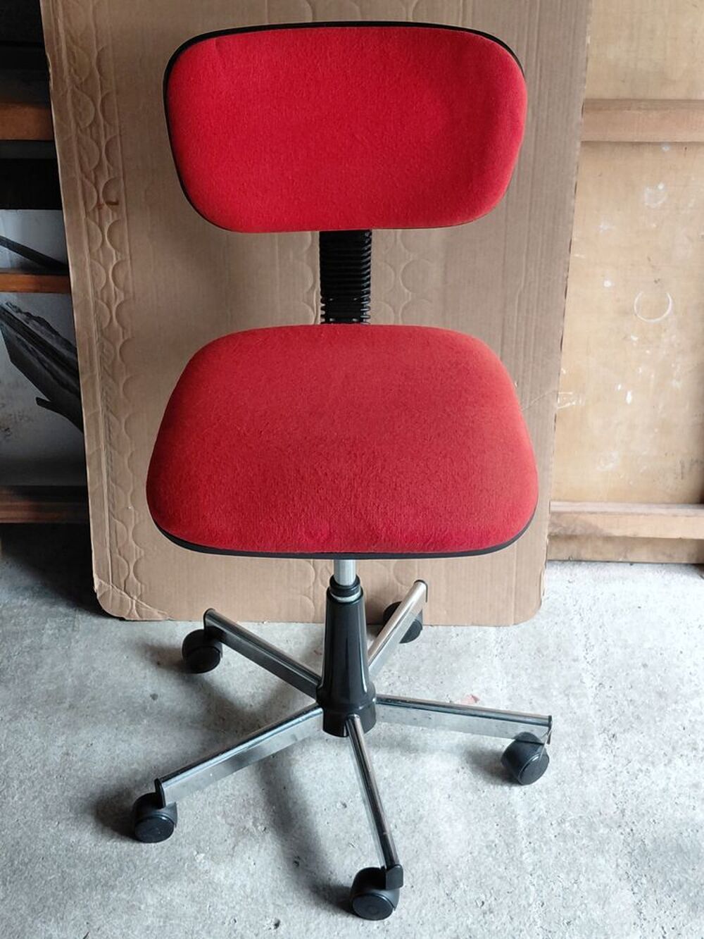 Petit siege/ fauteuil de bureau ergonomique, etat neuf. Meubles