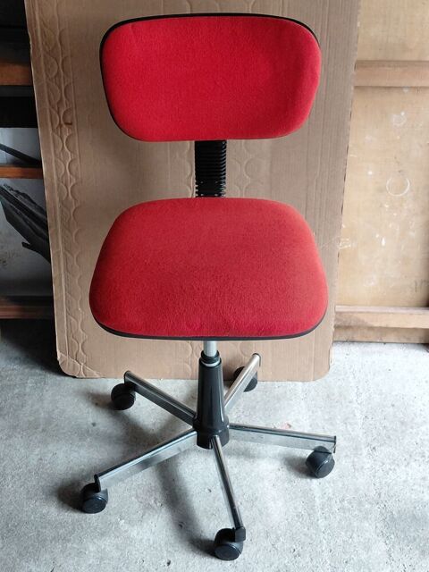 Petit siege/ fauteuil de bureau ergonomique, etat neuf. 18 Bagnères-de-Bigorre (65)