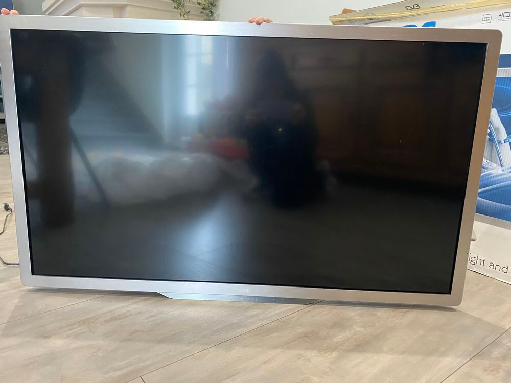 television Photos/Video/TV