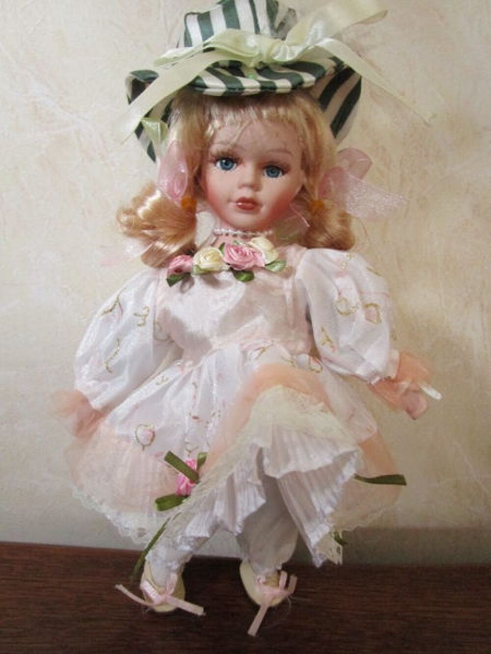  Ancienne Poup&eacute;e de Salon - Vintage
28 cm
Jeux / jouets