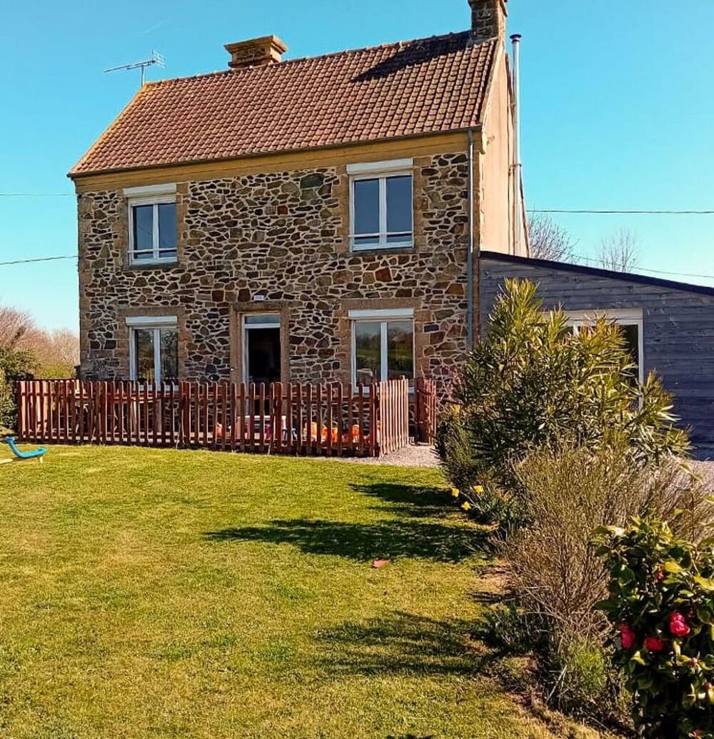 Maison 8 pièces 133 m² · à La Chapelle-en-Juger · 133 m² · 232 000 €