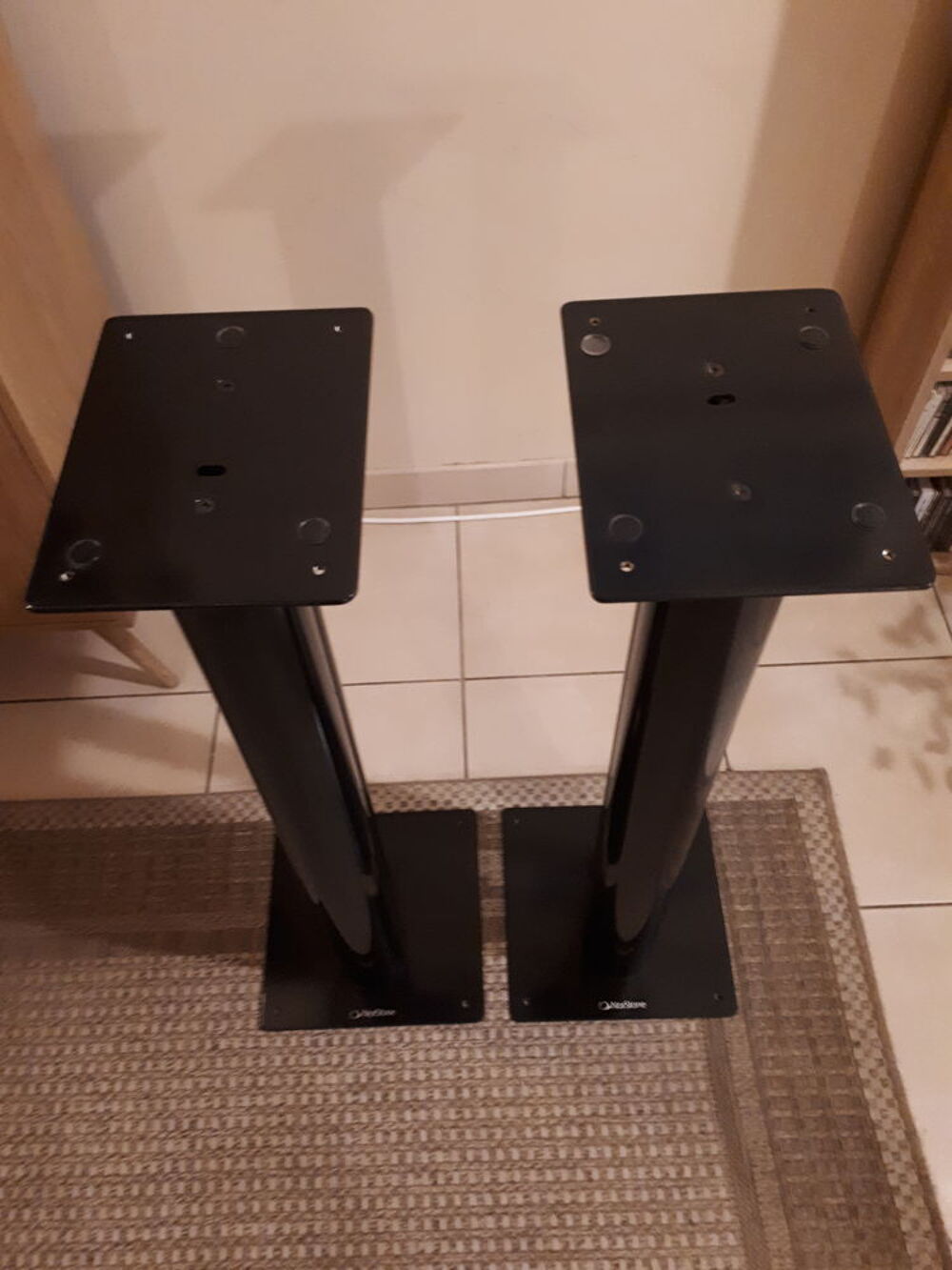 Paire de pieds d'enceinte Norstone Stylum 2, noir, 60 euros
Audio et hifi