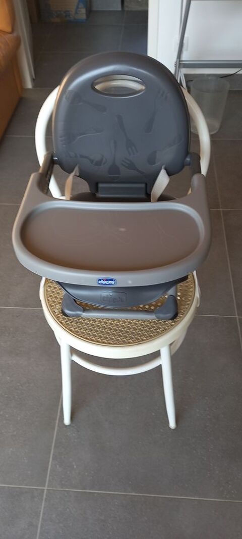 Rehausseur de chaise portable 25 Chaillevette (17)