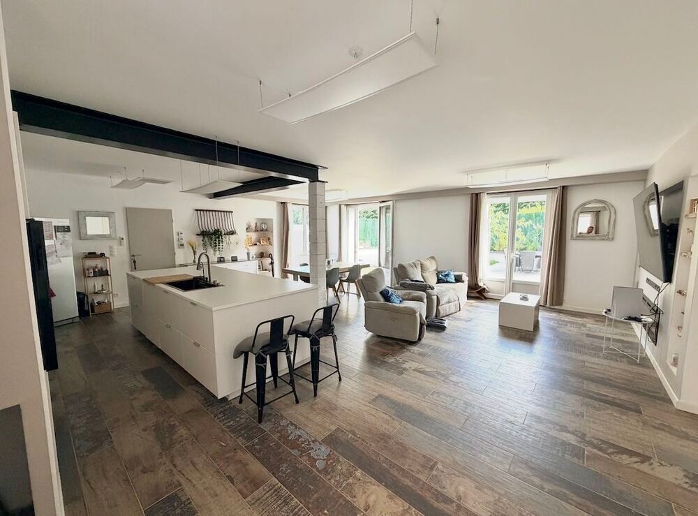 Vente Maison ðŸ¨ BAISSE DE PRIX ðŸ¨ Maison rénovée avec piscine €