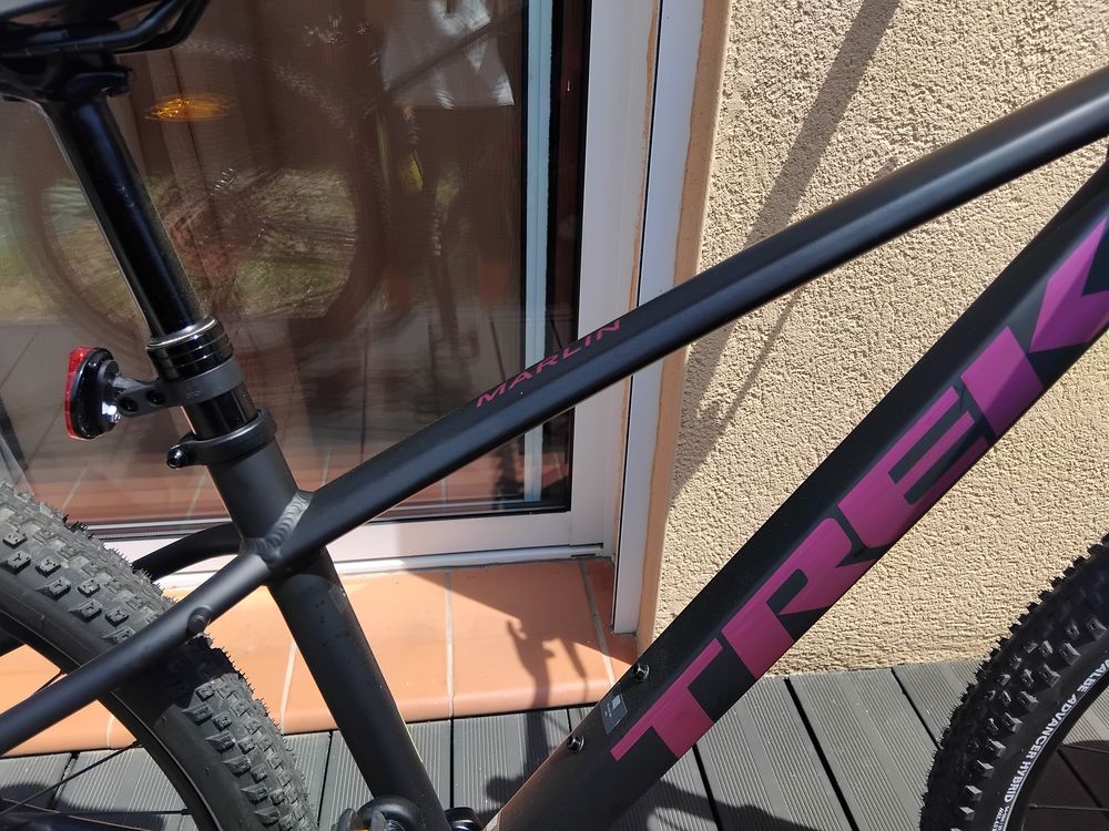 VTT MARQUE TRECK TAILLE S MARLIN 7 12V ROUES 27.5 ETAT NEUF Vélos