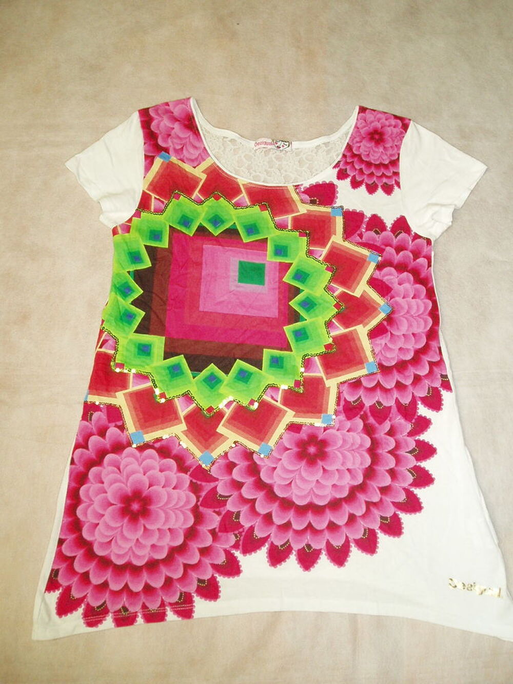 TEE SHIRT DESIGUAL T 40 Neuf Vêtements