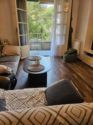  Appartement à vendre 4 pièces 74 m² Toulon