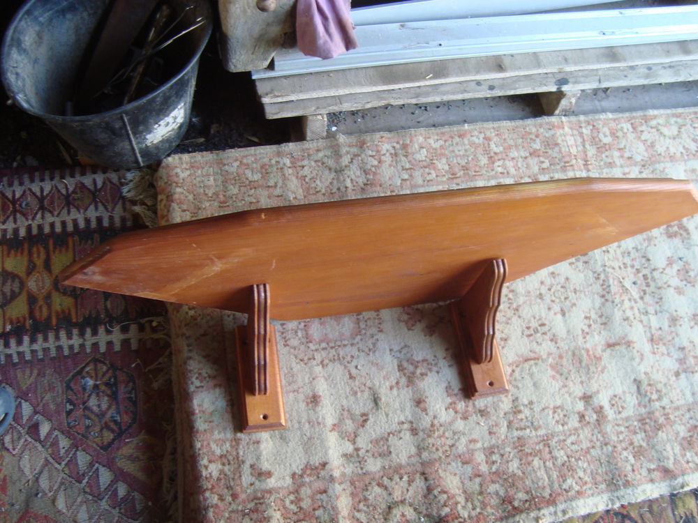 Etag&egrave;re d'angle en bois Meubles